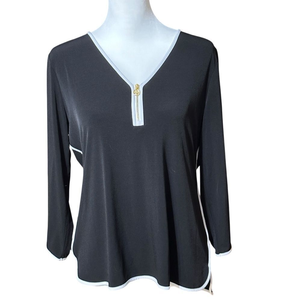 Calvin Klein Black White V-Neck Top Size Medium